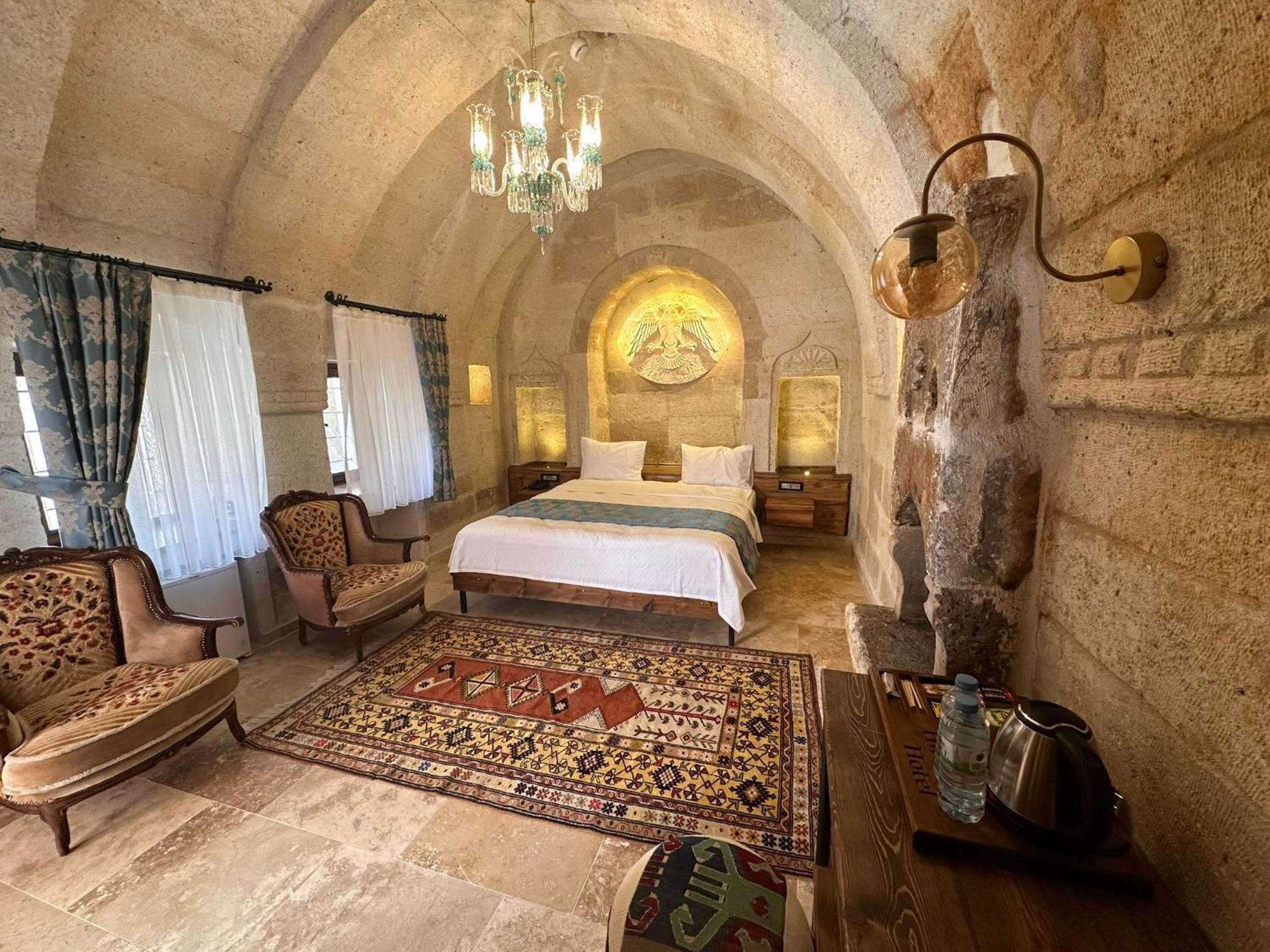 Deluxe Arch Room,1629365767:JPEG
